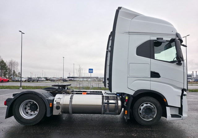 IvecoS-Way 460 4x2 LNG / LBG - Tractor truck: picture 5 IvecoS-Way 460 4x2 LNG / LBG - Tractor truck: picture 5