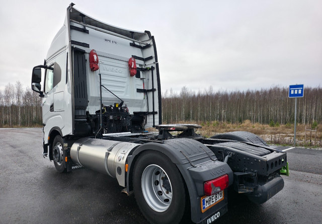 IvecoS-Way 460 4x2 LNG / LBG - Tractor truck: picture 3 IvecoS-Way 460 4x2 LNG / LBG - Tractor truck: picture 3