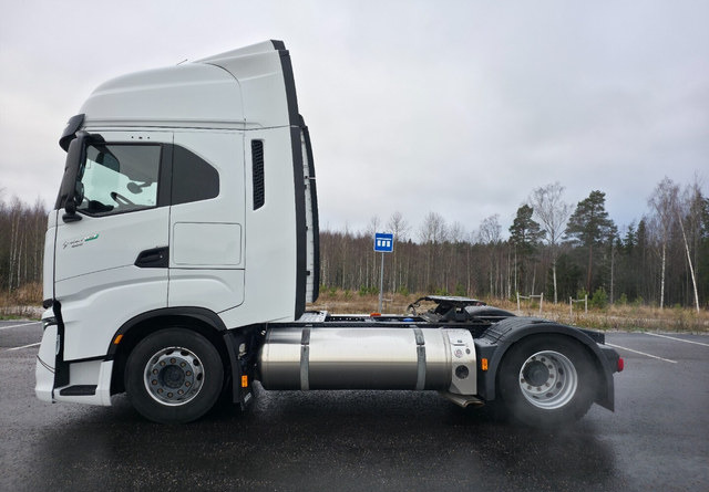 IvecoS-Way 460 4x2 LNG / LBG - Tractor truck: picture 2 IvecoS-Way 460 4x2 LNG / LBG - Tractor truck: picture 2