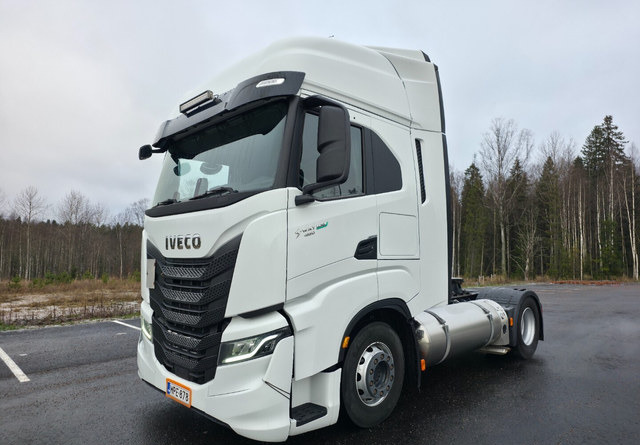 IvecoS-Way 460 4x2 LNG / LBG - Tractor truck: picture 1 IvecoS-Way 460 4x2 LNG / LBG - Tractor truck: picture 1