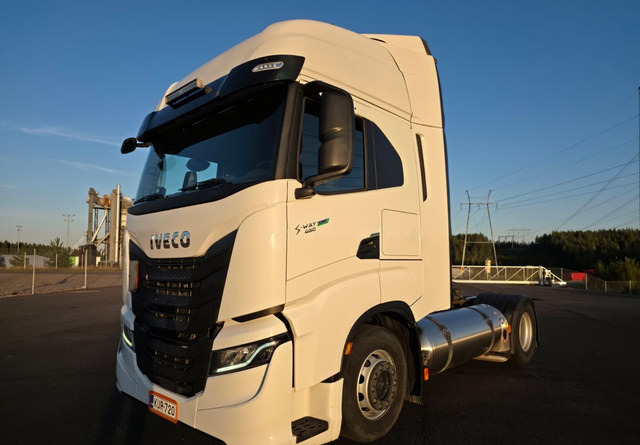 IvecoS-Way 460 4x2 LNG / LBG - Tractor truck: picture 1 IvecoS-Way 460 4x2 LNG / LBG - Tractor truck: picture 1