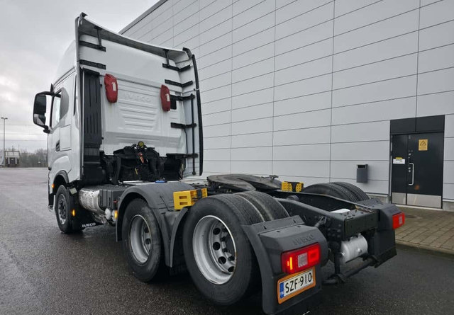 IvecoS-Way 480 6x2 Hieno! - Tractor truck: picture 3 IvecoS-Way 480 6x2 Hieno! - Tractor truck: picture 3