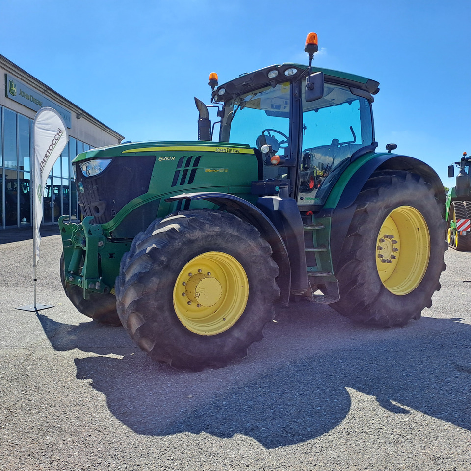 JOHN DEERE 6210R - Farm tractor: picture 1 JOHN DEERE 6210R - Farm tractor: picture 1