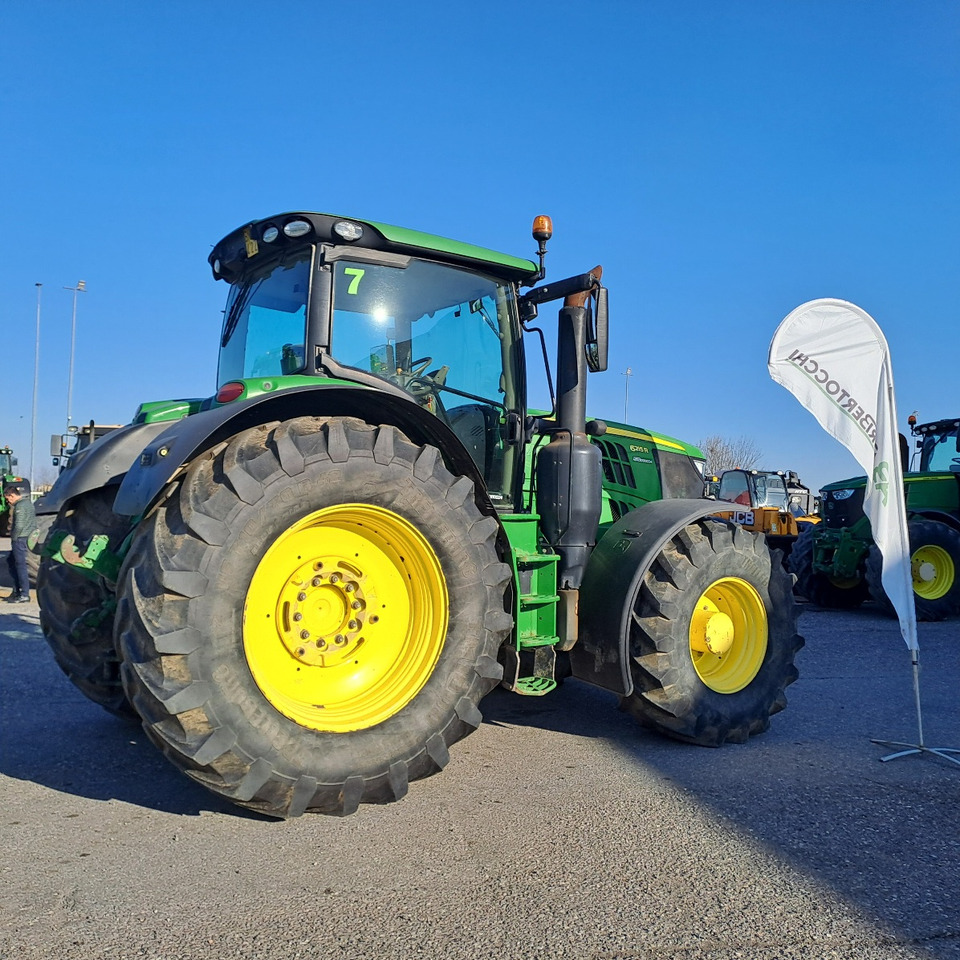 JOHN DEERE 6215R - Farm tractor: picture 3 JOHN DEERE 6215R - Farm tractor: picture 3