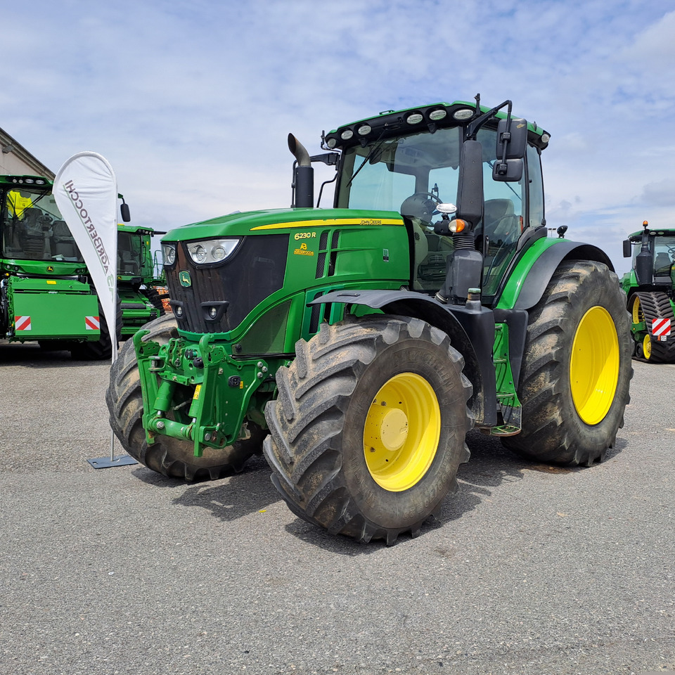 JOHN DEERE 6230R - Farm tractor: picture 3 JOHN DEERE 6230R - Farm tractor: picture 3