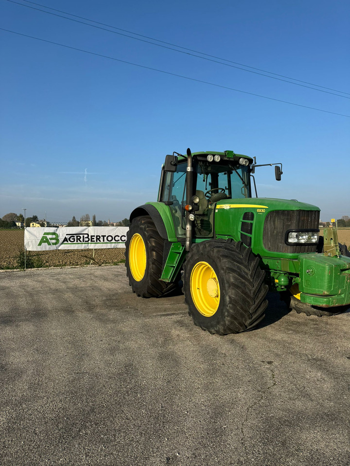 JOHN DEERE 6920 Premium - Farm tractor: picture 1 JOHN DEERE 6920 Premium - Farm tractor: picture 1