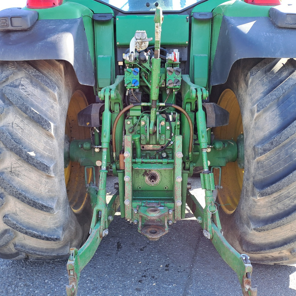 Farm tractor JOHN DEERE 7530 PREMIUM: picture 6 Farm tractor JOHN DEERE 7530 PREMIUM: picture 6
