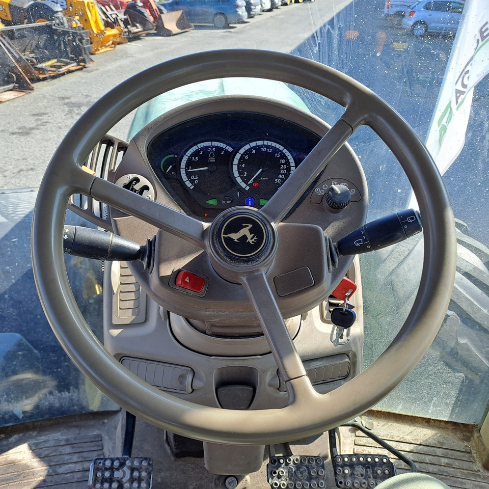 Farm tractor JOHN DEERE 7530 PREMIUM: picture 11 Farm tractor JOHN DEERE 7530 PREMIUM: picture 11