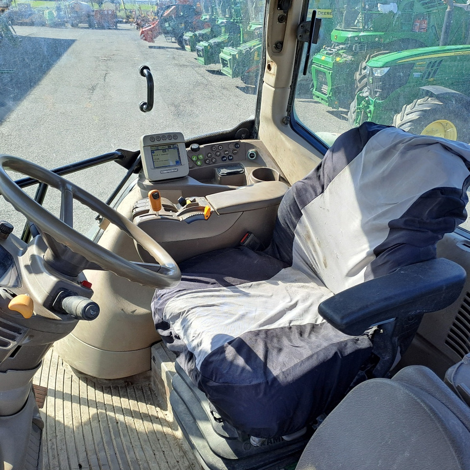 Farm tractor JOHN DEERE 7530 PREMIUM: picture 9 Farm tractor JOHN DEERE 7530 PREMIUM: picture 9