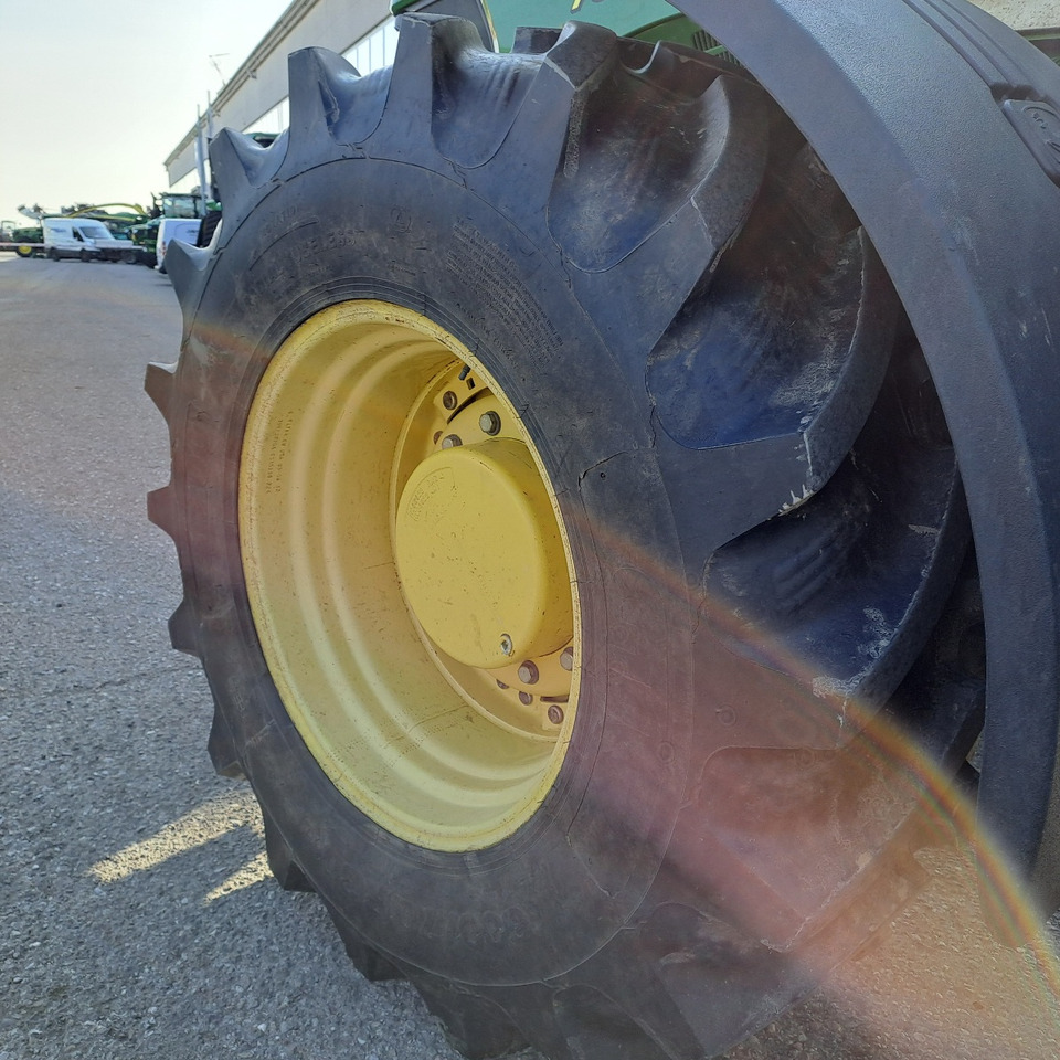 Farm tractor JOHN DEERE 7830: picture 8