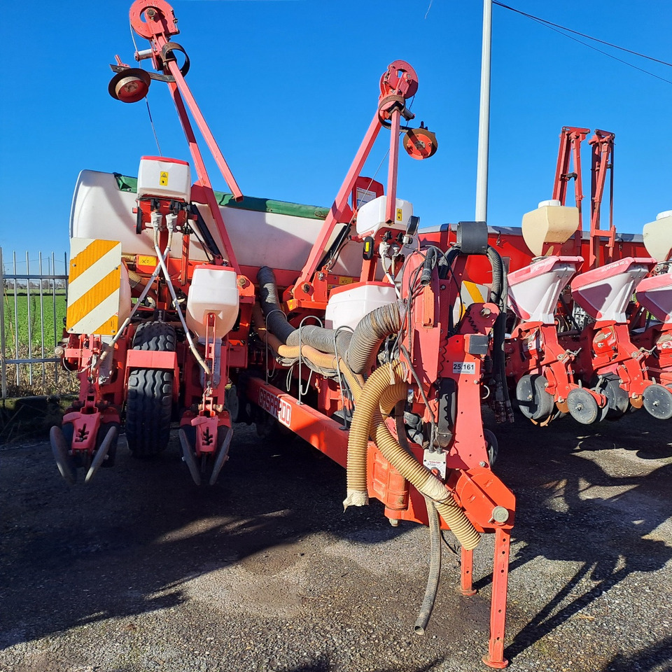 SEMINATRICE GASPARDO RENATA 8 ROWS (FILE) - Precision sowing machine: picture 1 SEMINATRICE GASPARDO RENATA 8 ROWS (FILE) - Precision sowing machine: picture 1