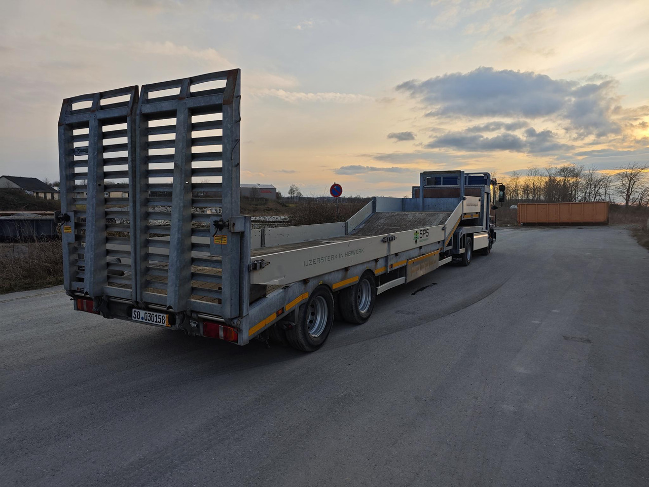 IVECO Eurocargo 90E18 & Veldhuizen P 38-2 - Tractor truck: picture 4 IVECO Eurocargo 90E18 & Veldhuizen P 38-2 - Tractor truck: picture 4