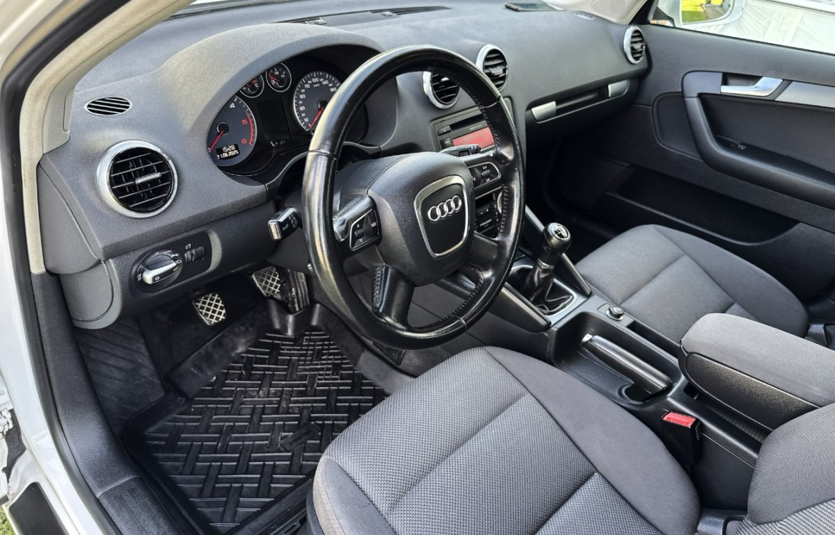Car Audi A3 1.6 TDI 105KM Bezwypadkowy potwierdzony przebieg AUTO BARDZO ZADBANE: picture 7