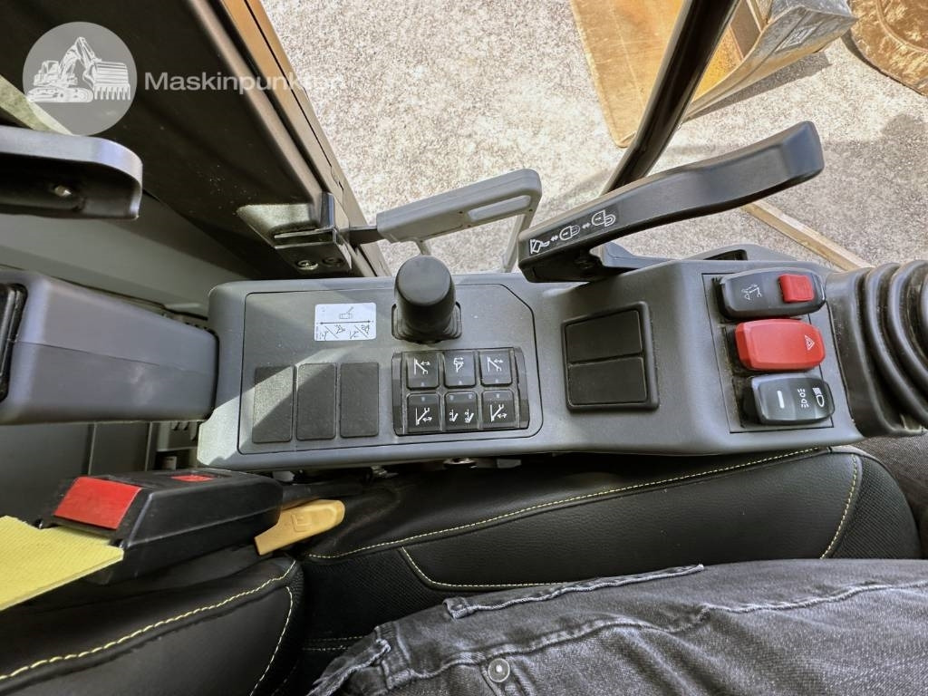 Wheel excavator CAT M 314: picture 17