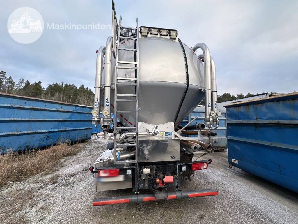 DAF XF 510 Z EKIPAGE - Tanker truck: picture 5 DAF XF 510 Z EKIPAGE - Tanker truck: picture 5
