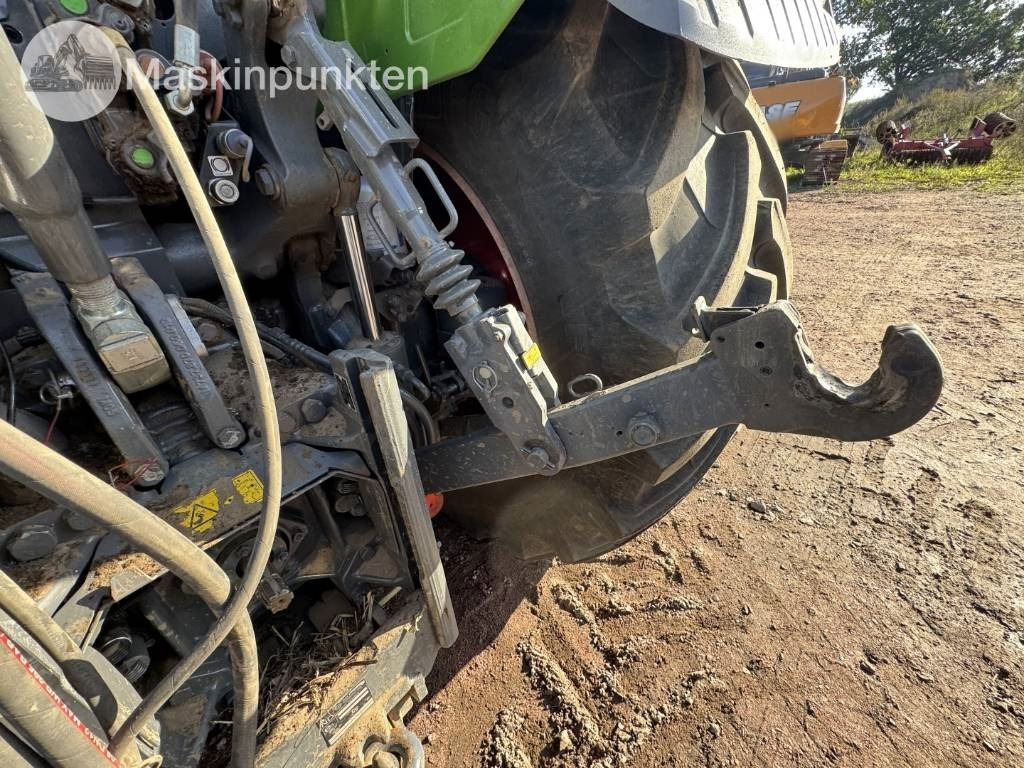 Farm tractor Fendt 724 Vario: picture 15