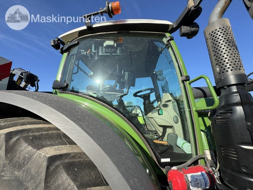Farm tractor Fendt 724 Vario: picture 28