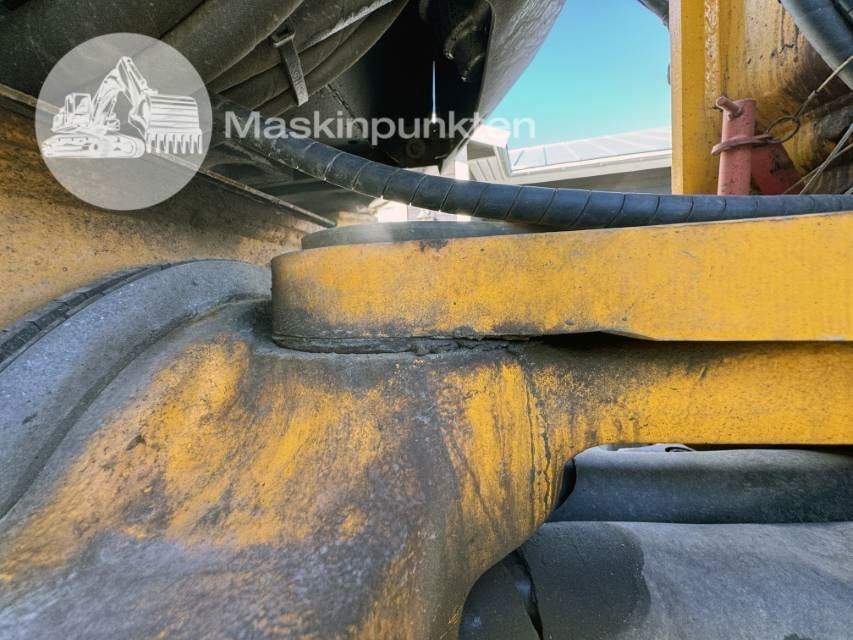 Wheel loader JCB 413 K: picture 30