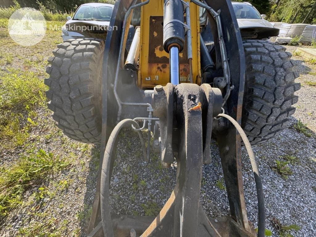 Wheel loader JCB 413 K: picture 38