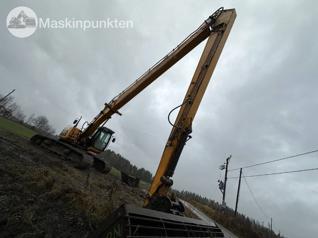 JCB JS 220 LC - Crawler excavator: picture 3 JCB JS 220 LC - Crawler excavator: picture 3