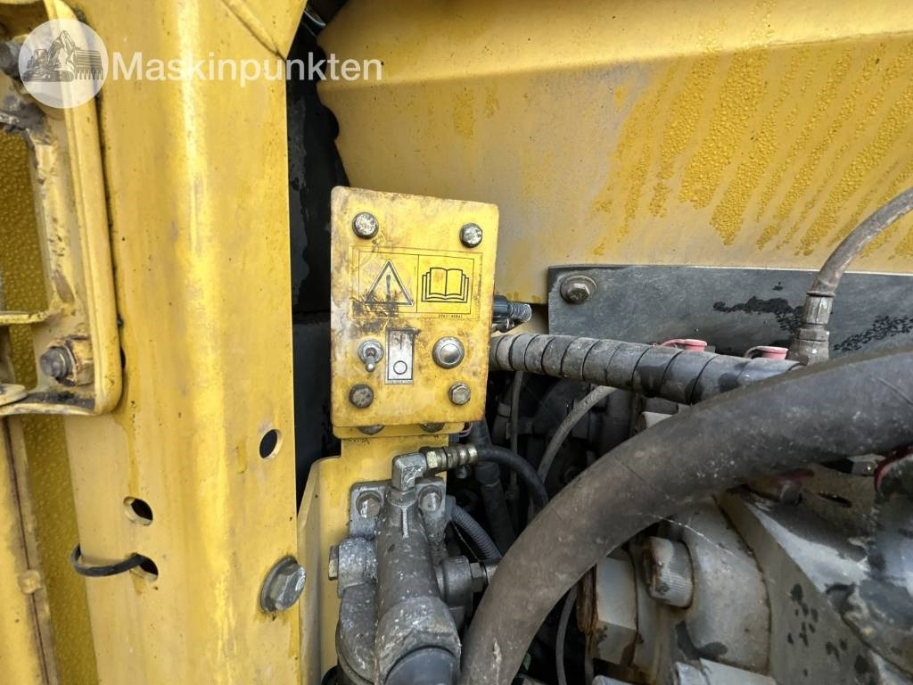 Crawler excavator Komatsu PC 210 LC-8: picture 11 Crawler excavator Komatsu PC 210 LC-8: picture 11