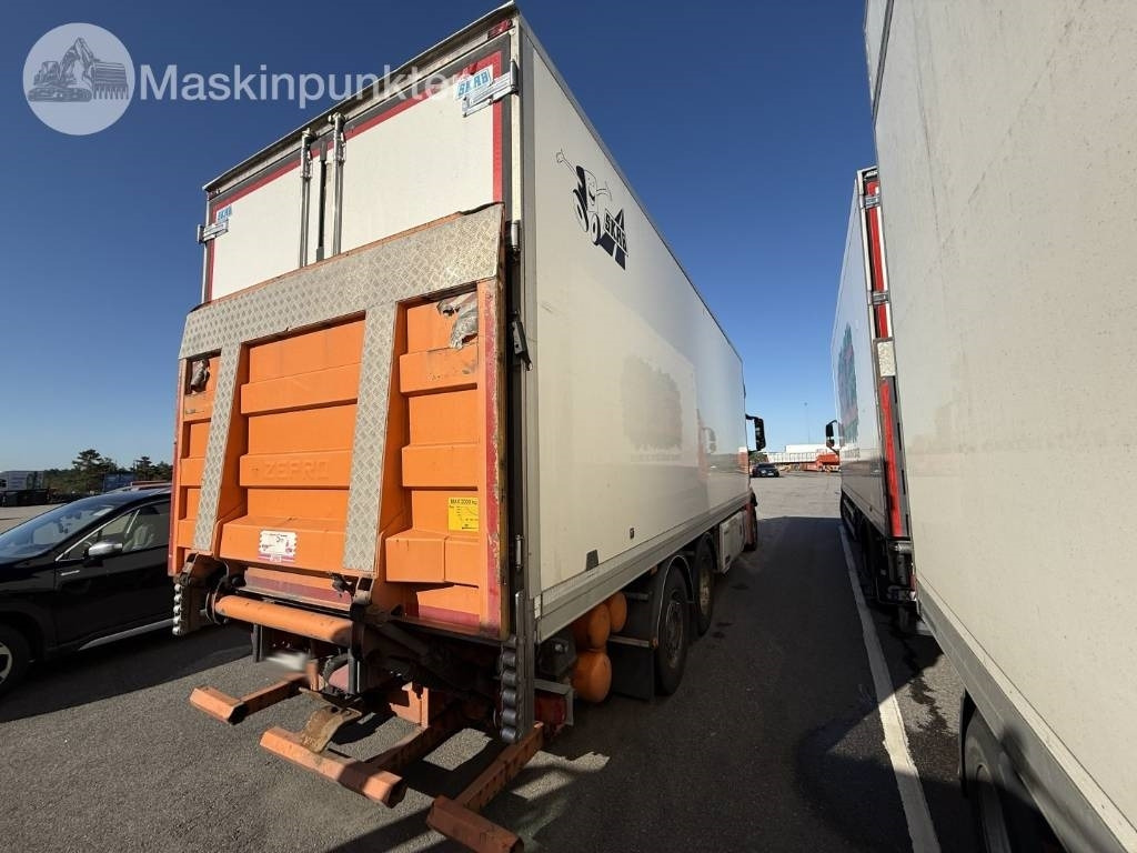 Mercedes-Benz Actros 2551 - Refrigerator truck: picture 4 Mercedes-Benz Actros 2551 - Refrigerator truck: picture 4