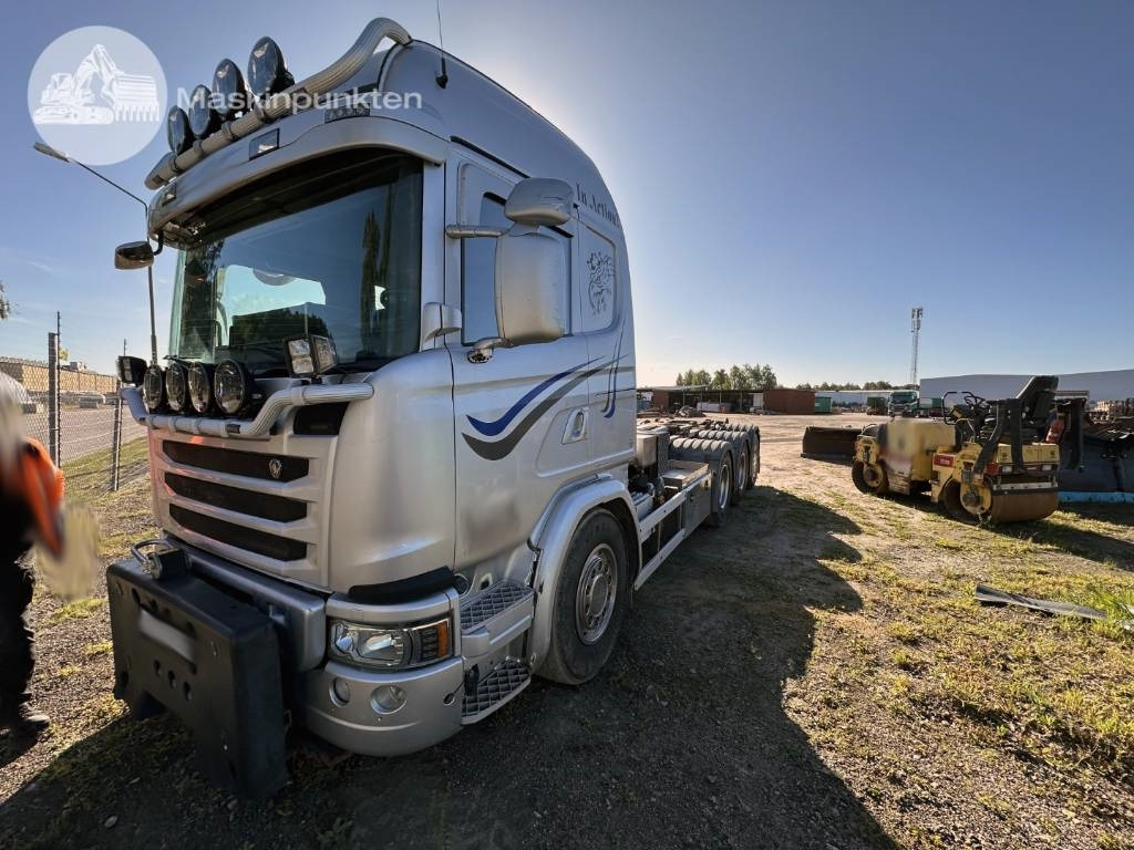 Scania G 490 - Hook lift truck: picture 2 Scania G 490 - Hook lift truck: picture 2