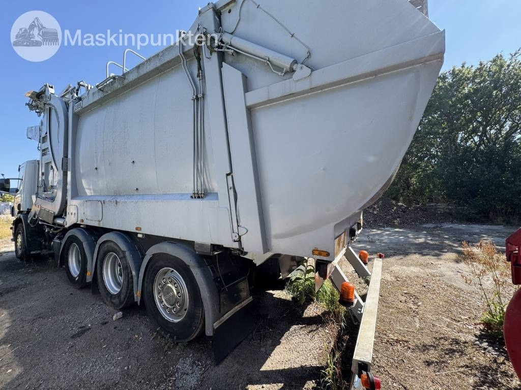Scania P 420 GB  - Garbage truck: picture 2 Scania P 420 GB  - Garbage truck: picture 2