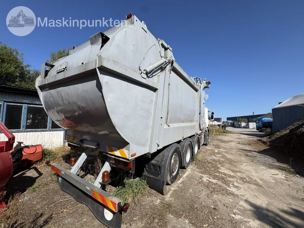 Scania P 420 GB  - Garbage truck: picture 3 Scania P 420 GB  - Garbage truck: picture 3
