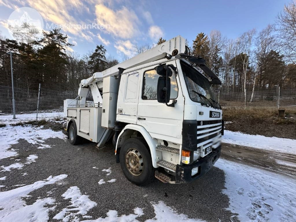 Scania P 92 M - Truck with aerial platform: picture 4 Scania P 92 M - Truck with aerial platform: picture 4