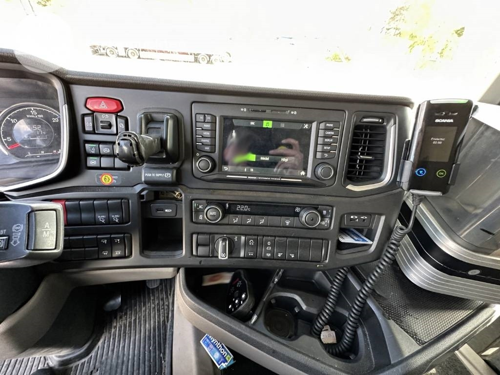 Box truck Scania R 520: picture 27