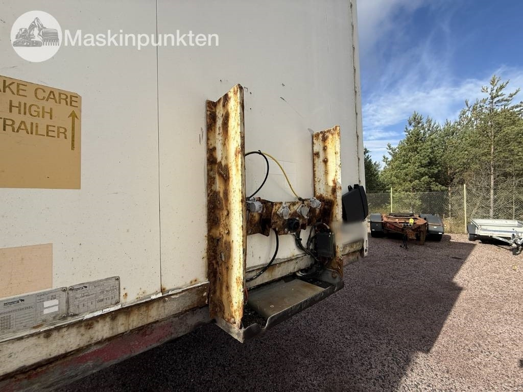 Closed box semi-trailer Schmitz SKO 24: picture 17 Closed box semi-trailer Schmitz SKO 24: picture 17