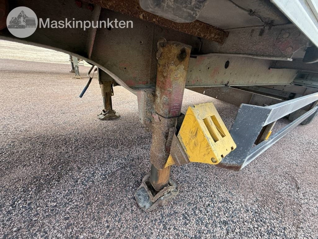 Closed box semi-trailer Schmitz SKO 24: picture 13 Closed box semi-trailer Schmitz SKO 24: picture 13