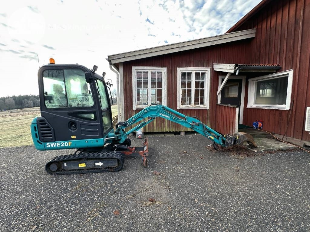 Sunward SWE 20 F med släp! - Mini excavator: picture 1 Sunward SWE 20 F med släp! - Mini excavator: picture 1