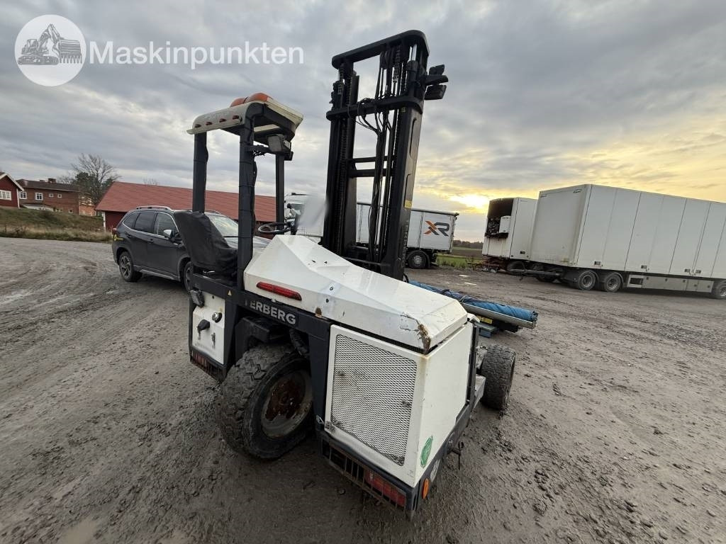 Terberg TKI-M 3x3 Truck - Diesel forklift: picture 3 Terberg TKI-M 3x3 Truck - Diesel forklift: picture 3