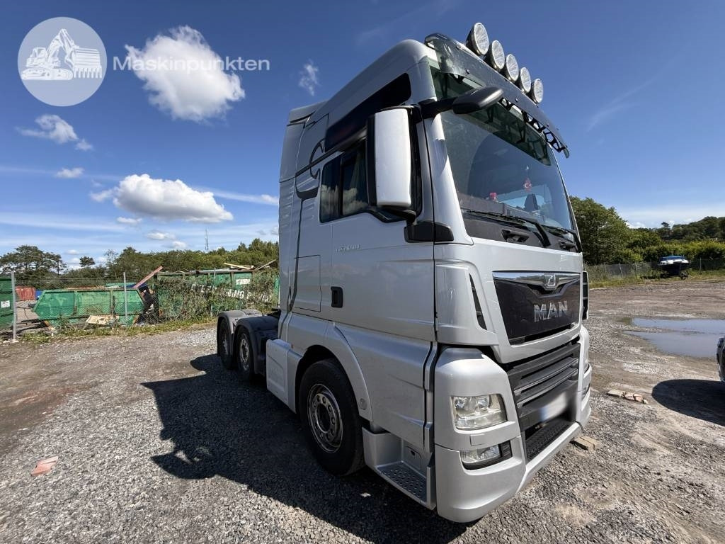 MAN TGX 26.500 Pusher - Tractor truck: picture 3 MAN TGX 26.500 Pusher - Tractor truck: picture 3