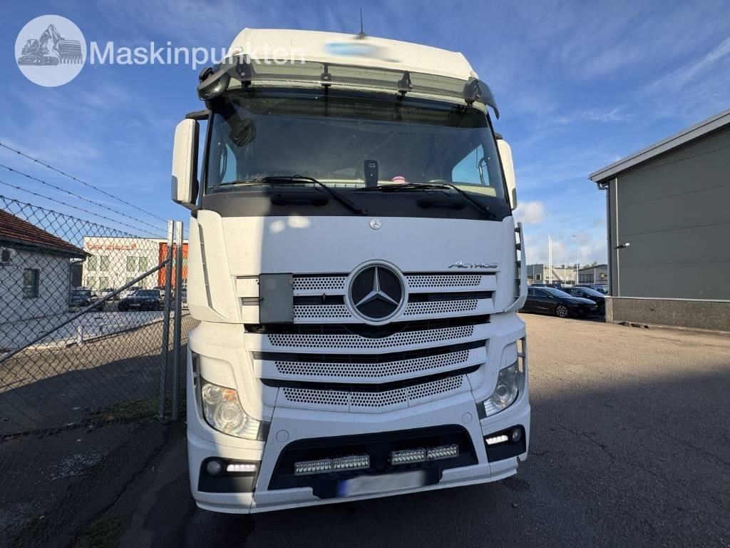 Mercedes-Benz Actros 963-4-C - Tractor truck: picture 4 Mercedes-Benz Actros 963-4-C - Tractor truck: picture 4