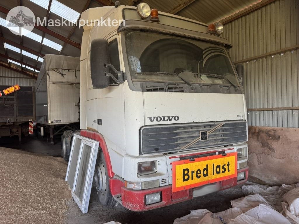 Volvo FH 12 - Tractor truck: picture 2 Volvo FH 12 - Tractor truck: picture 2