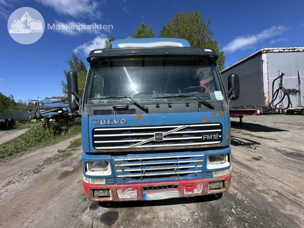 Volvo FM 12 380 - Tractor truck: picture 3 Volvo FM 12 380 - Tractor truck: picture 3