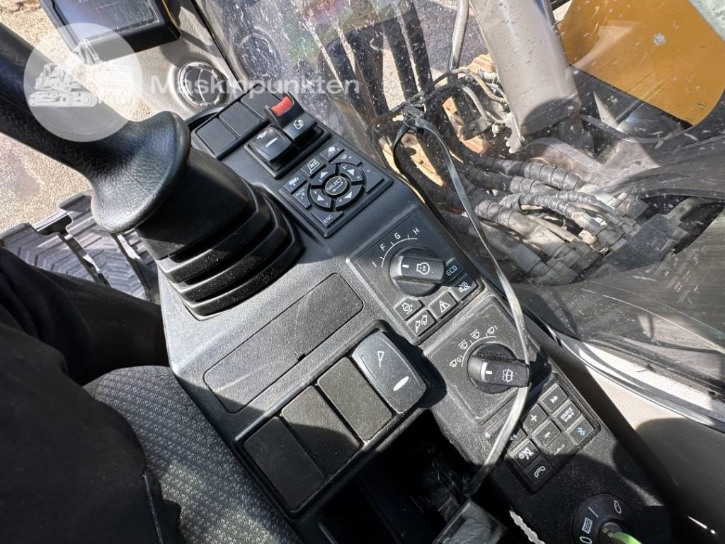 Crawler excavator Volvo EC 380 EL: picture 17