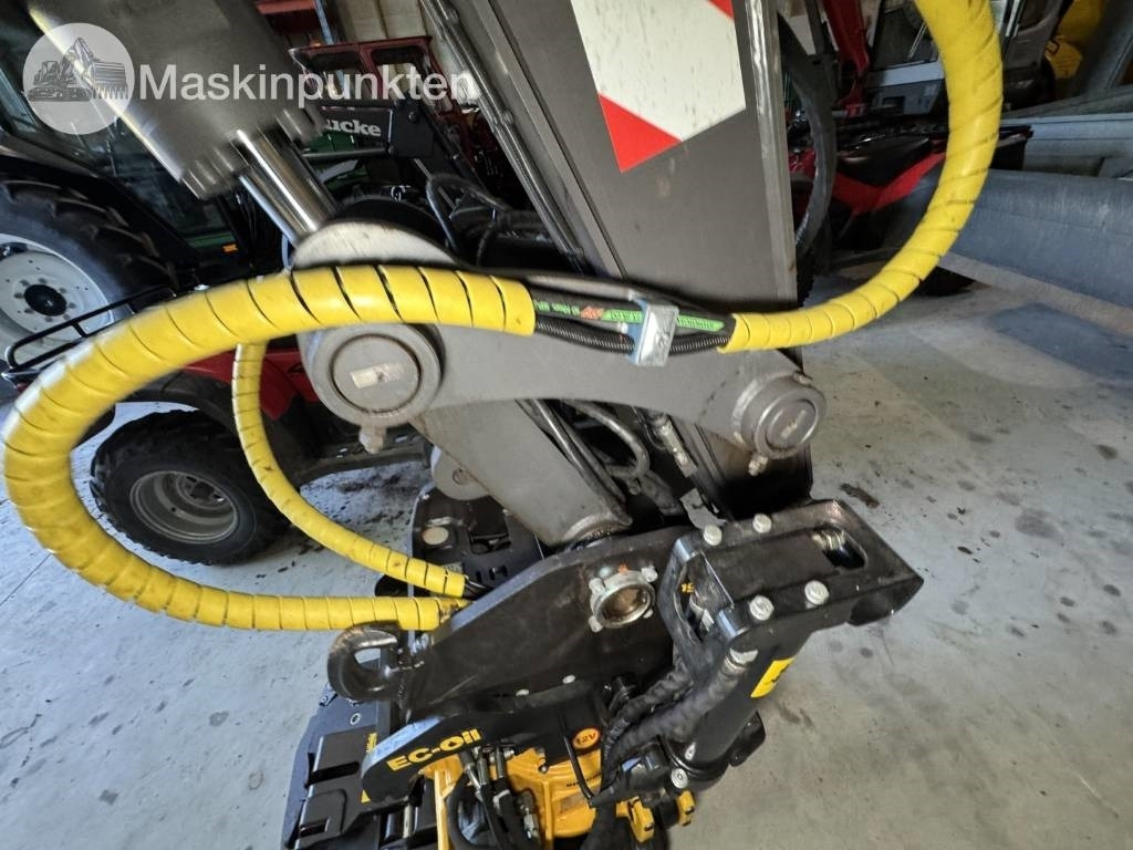 Mini excavator Volvo ECR 88 D: picture 33