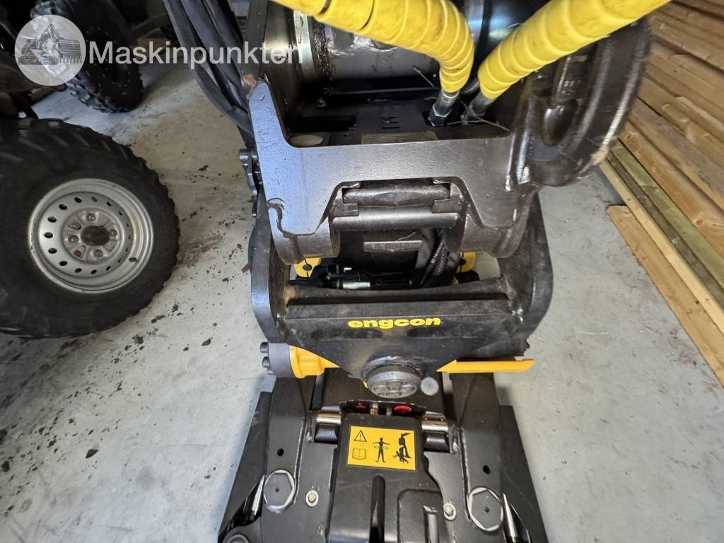 Mini excavator Volvo ECR 88 D: picture 29