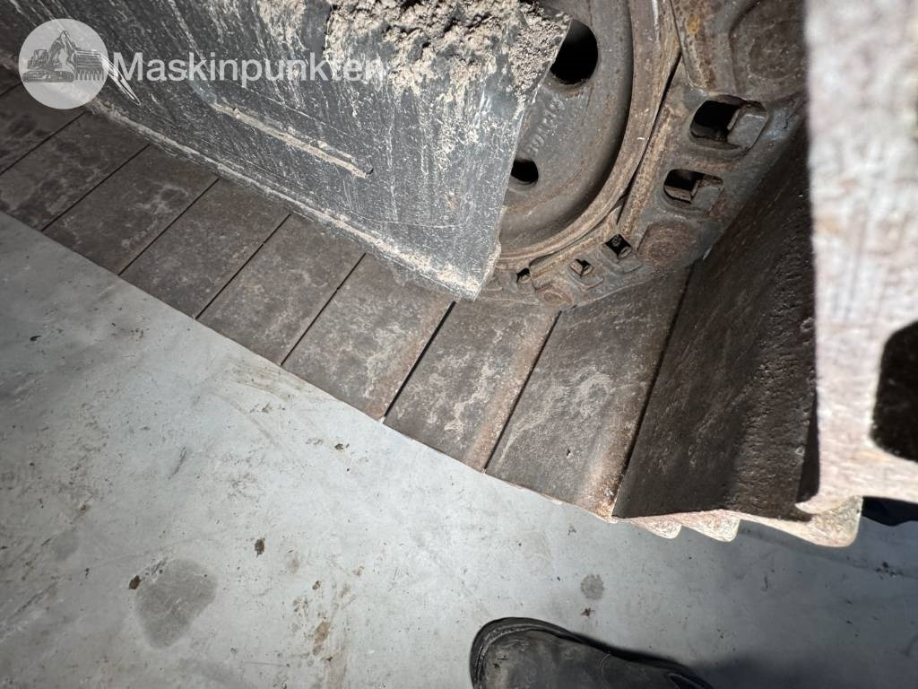 Mini excavator Volvo ECR 88 D: picture 17