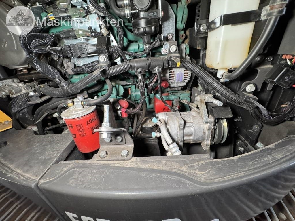 Mini excavator Volvo ECR 88 D: picture 50