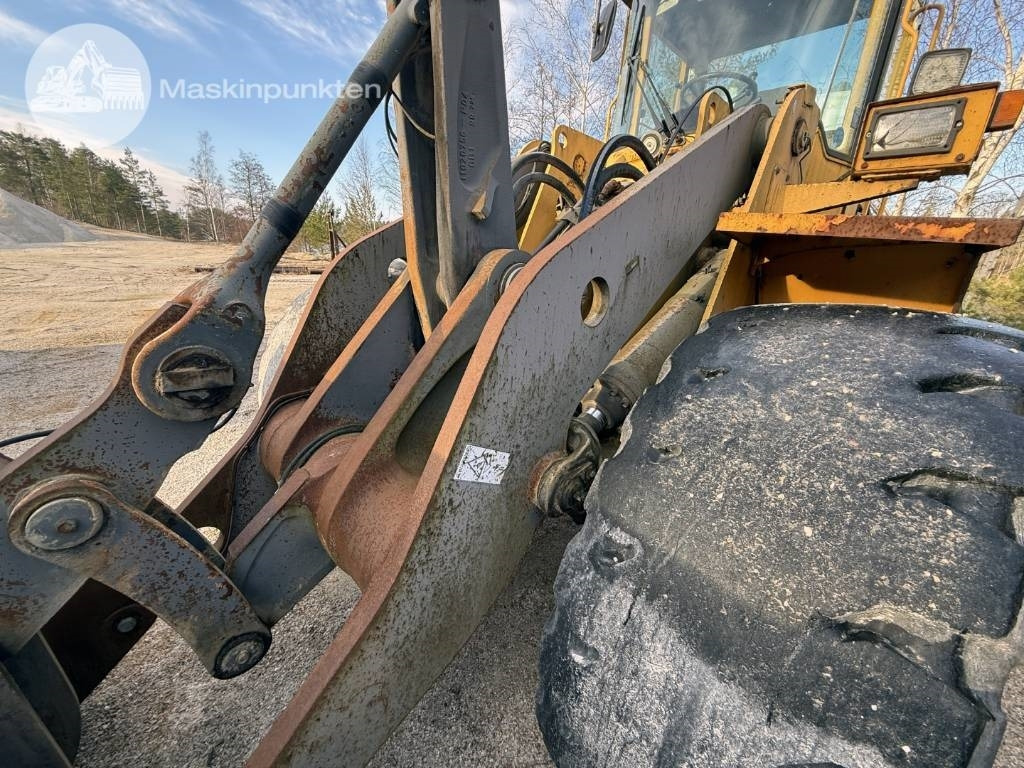 Wheel loader Volvo L 120 C: picture 28