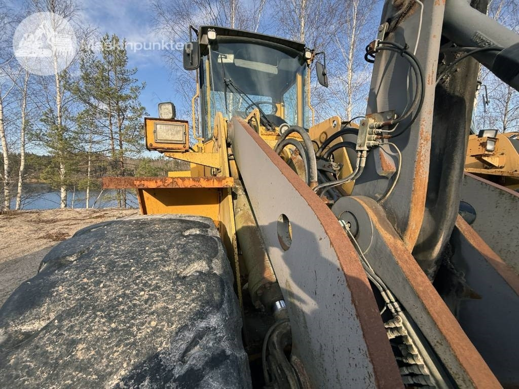 Wheel loader Volvo L 120 C: picture 35