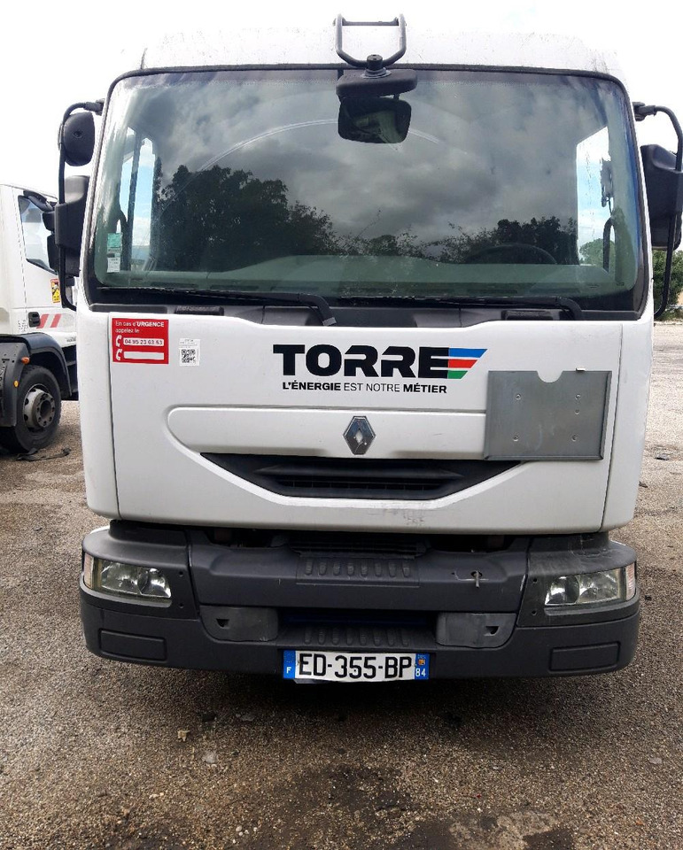 RENAULT MIDLUM CITERNE 7500 - Tanker truck: picture 2 RENAULT MIDLUM CITERNE 7500 - Tanker truck: picture 2