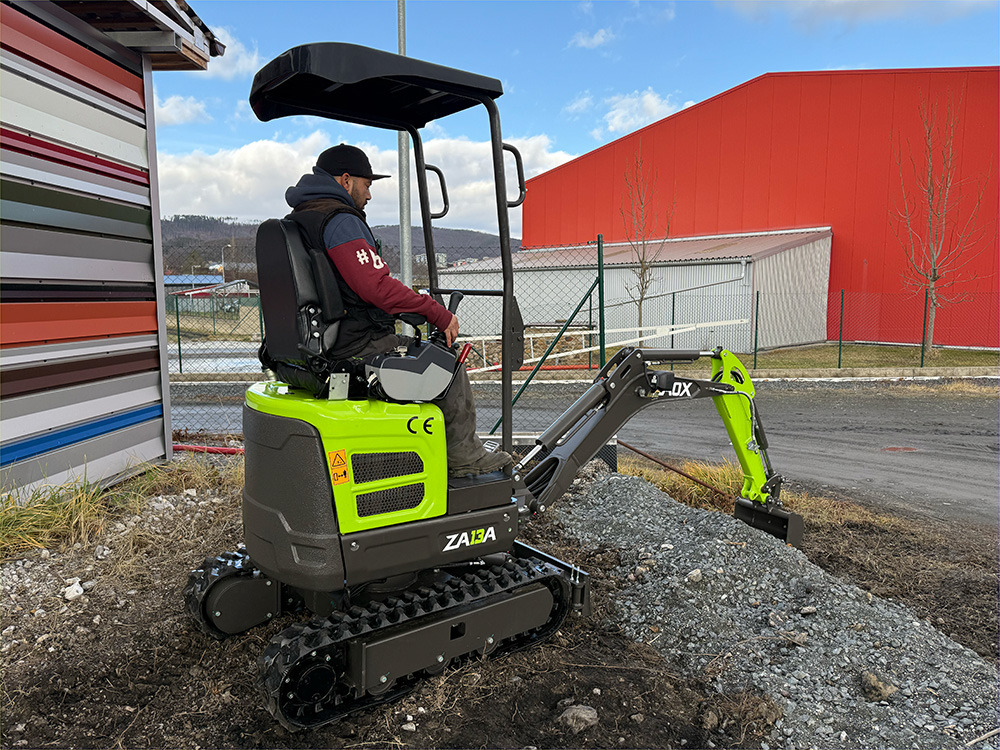 ZAOX ZA13A - Mini excavator: picture 1 ZAOX ZA13A - Mini excavator: picture 1