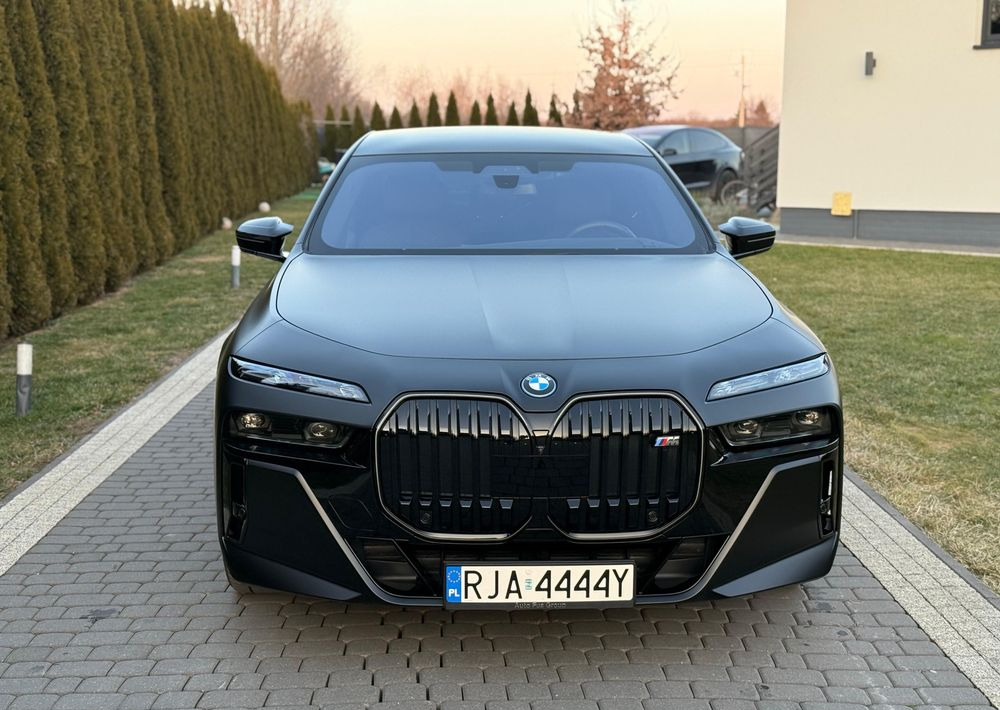 BMW Seria 7 - Sedan: picture 3 BMW Seria 7 - Sedan: picture 3