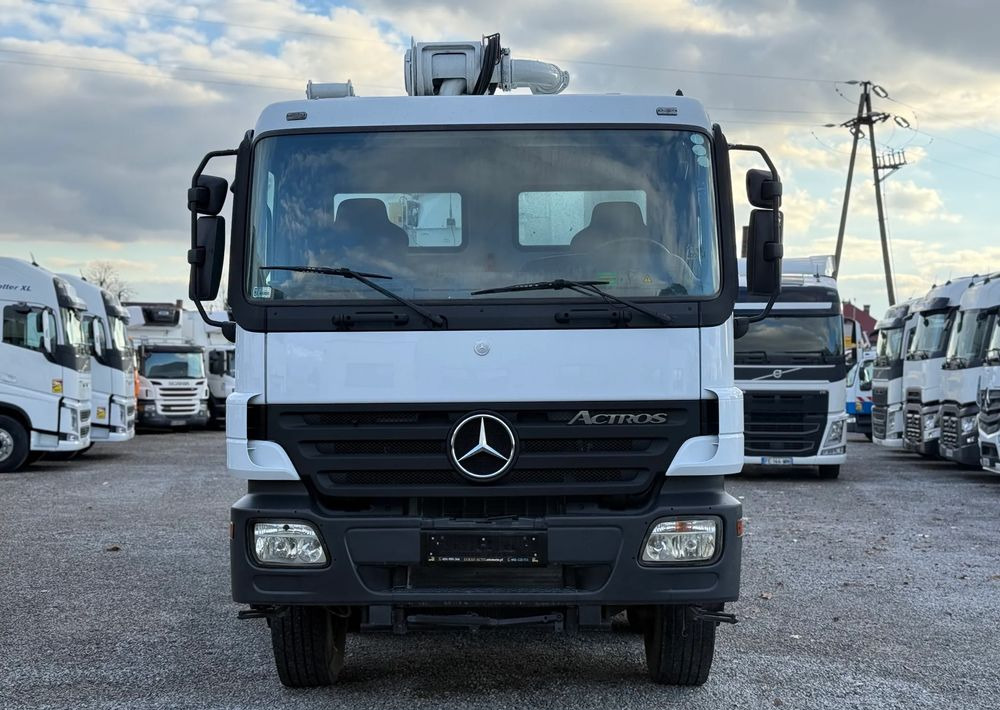 Mercedes-Benz ACTROS 3241 8X4 CIFA24 7m3 - Mixer pump truck: picture 2 Mercedes-Benz ACTROS 3241 8X4 CIFA24 7m3 - Mixer pump truck: picture 2